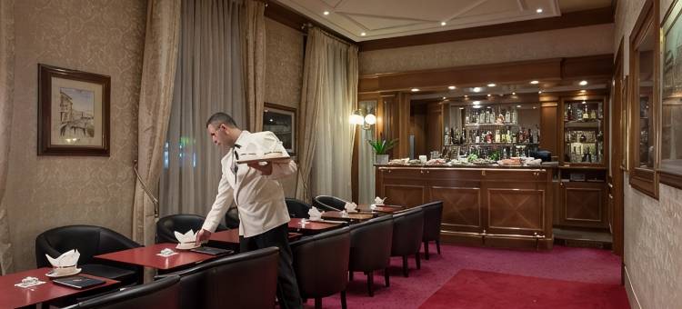 伯纳酒店(Hotel Berna)图片