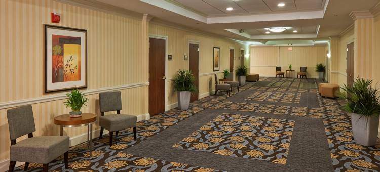 莫沃希尔顿逸林酒店(DoubleTree by Hilton Mahwah)图片