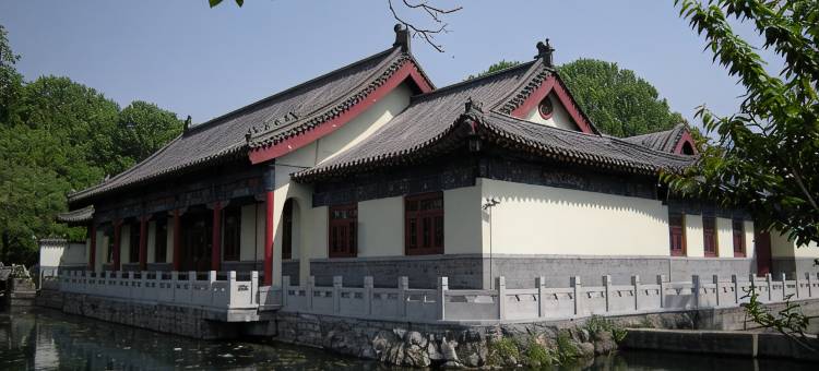 济南珍珠泉宾馆图片