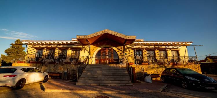 鲁维耶洛斯酒店(Hotel de Montaña Rubielos)图片
