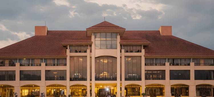 苏比克湾游艇俱乐部(Subic Bay Yacht Club)图片