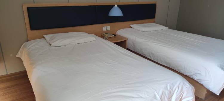 如家华驿酒店(青岛城阳汽车北站地铁站店)图片