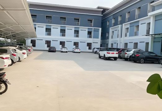 Night For You Hotel Overview