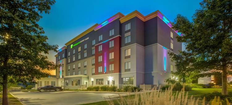 智选假日套房酒店伍德斯托克南(Holiday Inn Express & Suites Woodstock South)图片