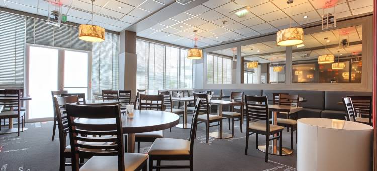 巴黎奥利机场假日贝斯特韦斯特优质酒店(Best Western Plus Paris Orly Airport)图片
