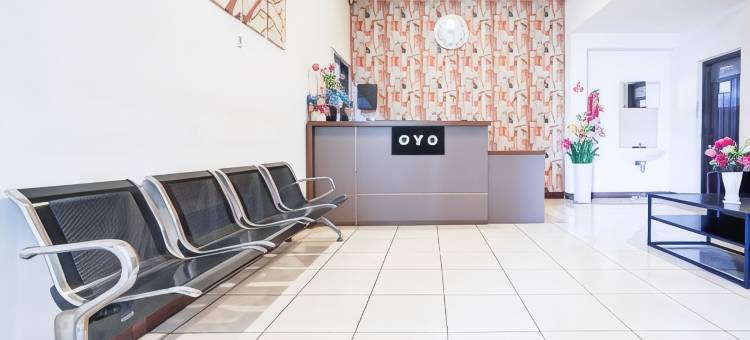 瑞德多兹回教酒店 - 近 AP 佩塔拉尼 3 号(Hotel O Rappocini Near Rsia Paramount)图片