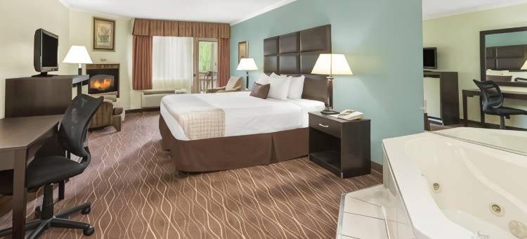 海伦呗盟套房酒店(Baymont by Wyndham Helen)图片