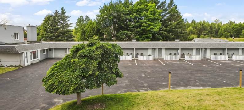 阿姆巴萨德汽车旅馆(Ambassador Motel)图片