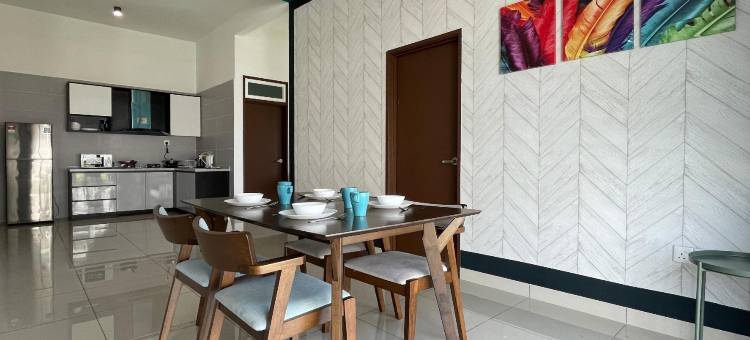 位于班达佩纳沃尔的4卧室独栋房屋-1200平方米|带4个独立浴室(Desaru | Arcadia Villa No. 31 by Beestay)图片