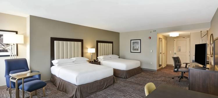 芝加哥中途机场希尔顿逸林酒店(Doubletree by Hilton Chicago Midway Airport)图片