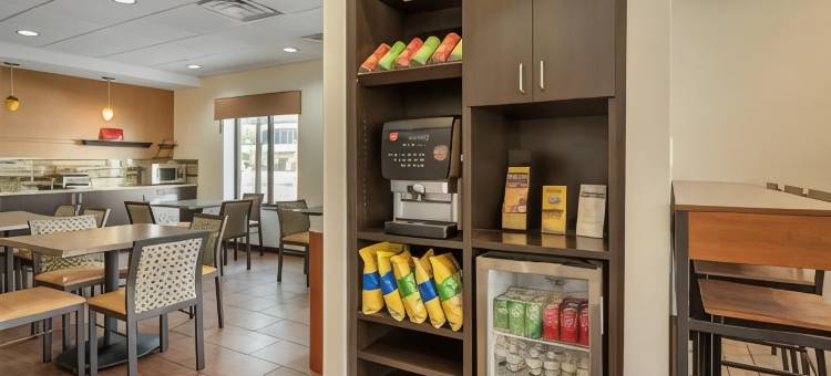 大学公园市贝斯特韦斯特优质酒店(Best Western Plus College Park Hotel)图片