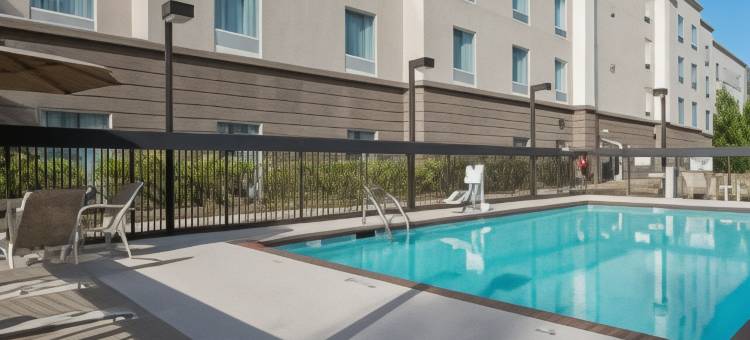 西亚特兰大机场坎普溪大道欢朋套房酒店(Hampton Inn & Suites Atlanta Airport West/Camp Creek Parkway)图片