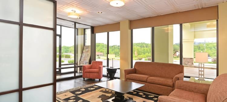 卡德斯科夫贝斯特韦斯特酒店(Best Western Cades Cove Inn)图片