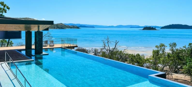 Hidden Cove on Hamilton Island by Hiha图片
