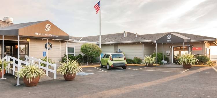 克拉丽奥瑟夫德度假酒店(Clarion Inn Surfrider Resort)图片