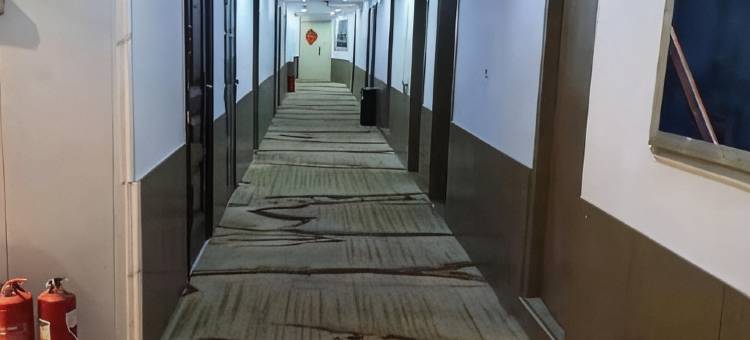 方圆宾馆(西宁大十字中心广场店)图片