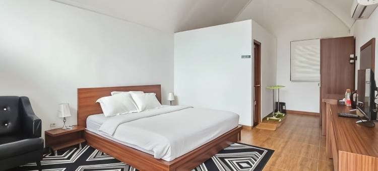 Sukabumi Urbanview Villa 36酒店(Urbanview Hotel Villa 36 Sukabumi)图片