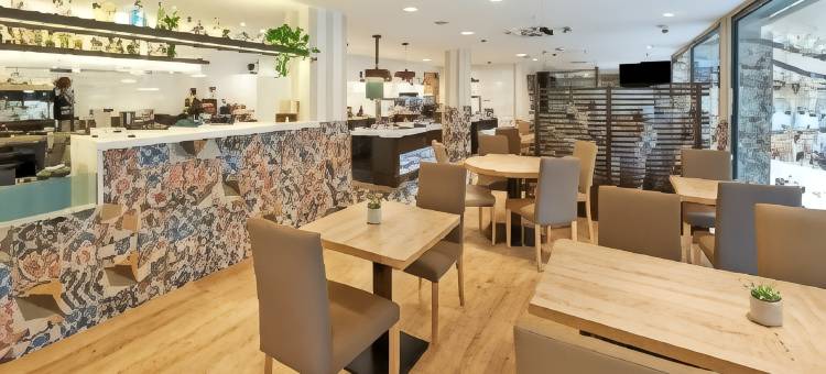 新罕布什尔州勒哥尔特酒店(NH Barcelona les Corts)图片