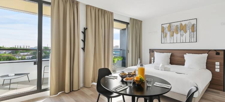 巴黎西部科龙贝全套房酒店(All Suites Appart Hotel Paris West Colombes)图片
