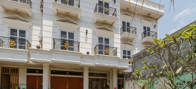 拉哈特车站附近的红多兹·西亚里亚(RedDoorz Syariah Near Lahat Station)图片