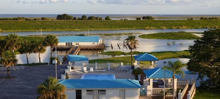 奥基乔比湖温德姆戴斯套房酒店(Days Inn & Suites by Wyndham Lake Okeechobee)图片