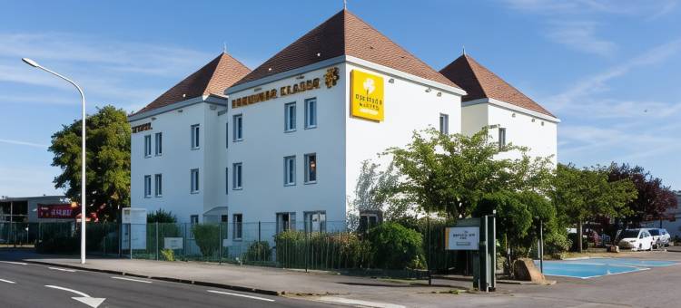 南特圣埃尔布兰酒店(Premiere Classe Nantes Ouest - Saint Herblain)图片