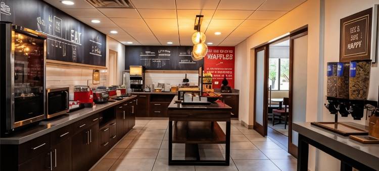 索尔兹伯里欢朋酒店(Hampton Inn Salisbury)图片