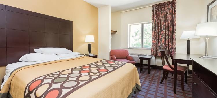 温德姆速8酒店-布卢明顿大学区(Super 8 by Wyndham Bloomington University Area)图片