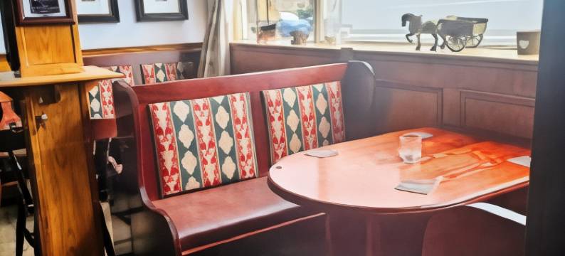 马车和马旅馆(Waggon and Horses)图片