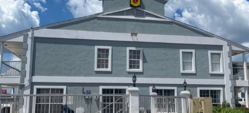 特勒尔温德姆速8酒店(Super 8 by Wyndham Terrell)图片