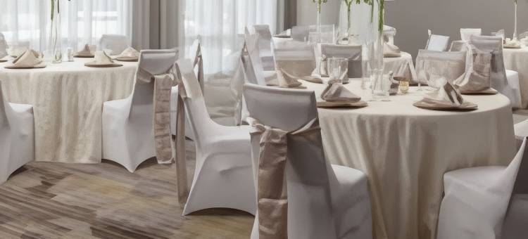 迪美市中心万怡酒店(Courtyard DeLand Historic Downtown)图片