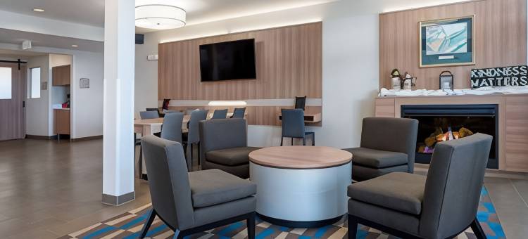 穆尔黑德法戈区麦客达套房酒店(Microtel Inn & Suites by Wyndham Moorhead Fargo Area)图片