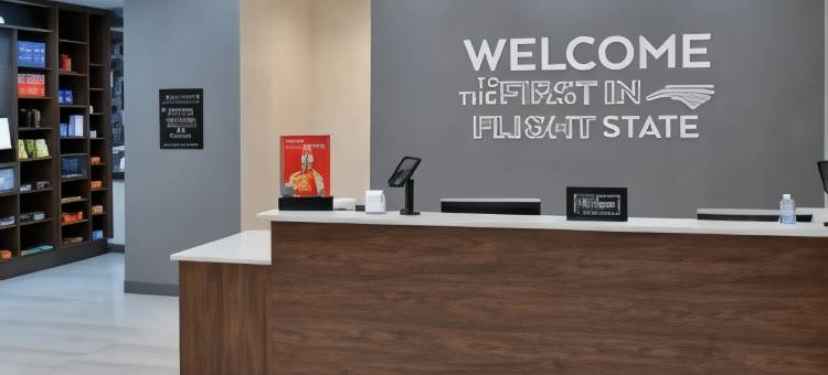 欢朋酒店和套房格林斯伯勒市中心(Hampton Inn & Suites Greensboro Downtown)图片