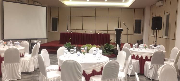 科迪里前一旅馆(Front One Inn Kediri)图片