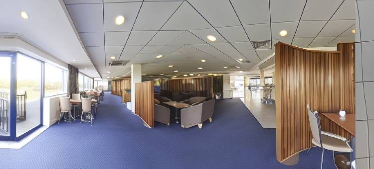 洲际智选假日酒店卡迪夫机场(Holiday Inn Express Cardiff Airport, an IHG Hotel)图片