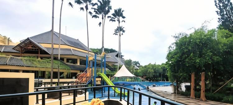 普尔瓦卡达普莱姆广场酒店(Prime Plaza Hotel Purwakarta)图片