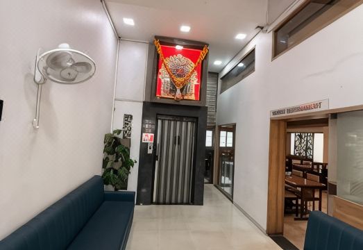 Hotel City Crown Kolhapur Hotel Overview