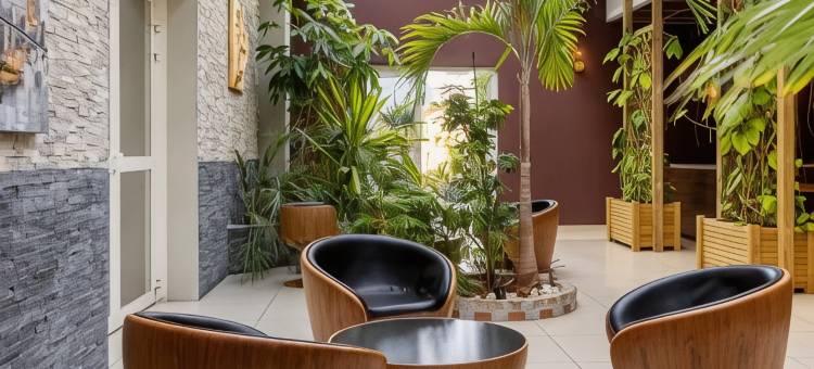 贝斯特韦斯特波城莱斯卡尔机场酒店& SPA(Best Western Hotel  Spa Pau Lescar Aeroport)图片