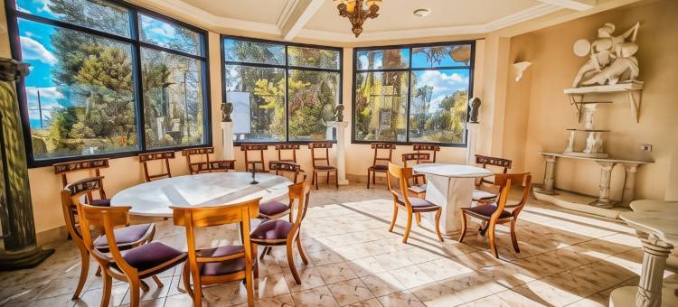 约丹山庄国家酒店(Hotel Castelo Nacional Inn Campos do Jordão)图片