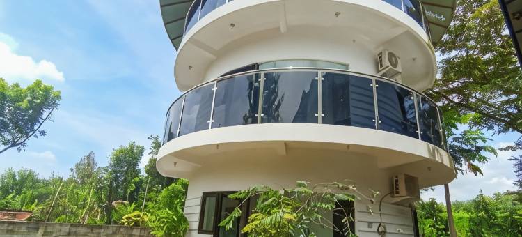 Hotel O 特里斯纳斯拉巴度假村民宿及餐厅(Urbanview Hotel Trisna Srabah)图片