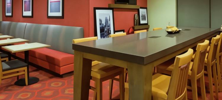 希尔顿欢朋酒店-罗克福德(Hampton Inn Rockford)图片