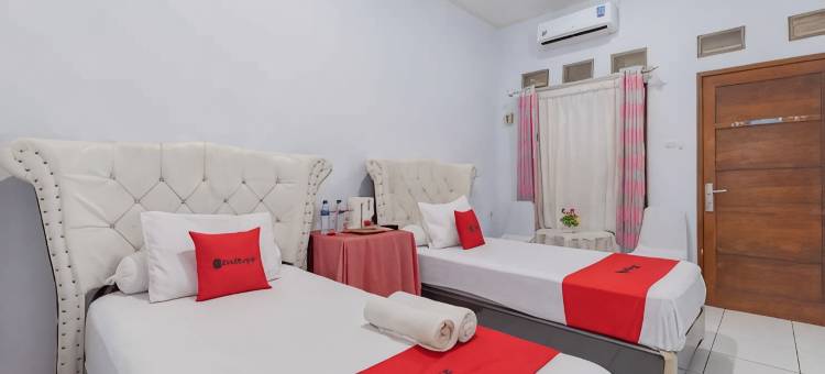 RedDoorz Syariah Near Alun Alun Sumedang图片