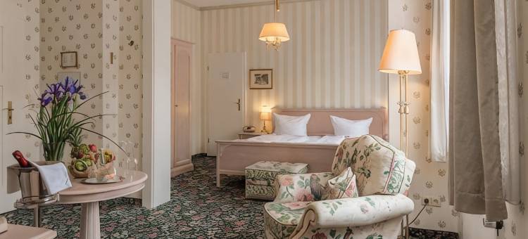 坦格尔明德施沃泽阿德勒酒店(Hotel Schwarzer Adler Tangermünde)图片