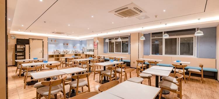艺选酒店(开封站宋都皇城旅游度假区店)图片