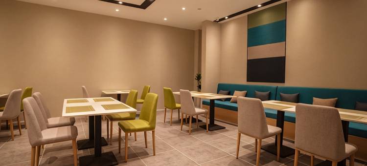 如家睿柏·云酒店(句容仙林大道恒大雅苑店)图片