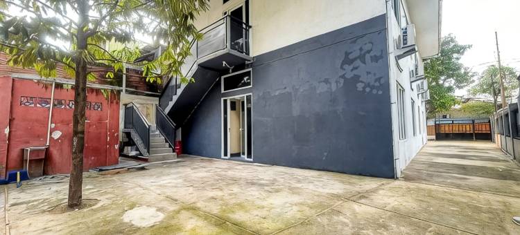RedDoorz near RS Hermina Tangerang图片