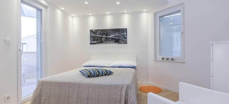 带游泳池的白玫瑰豪华别墅(Villa White Rose with Private Pool)图片