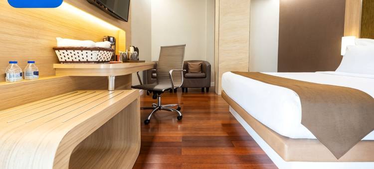 帕娜库冈西提哈布大酒店(Grand Citihub Hotel at Panakkukang)图片