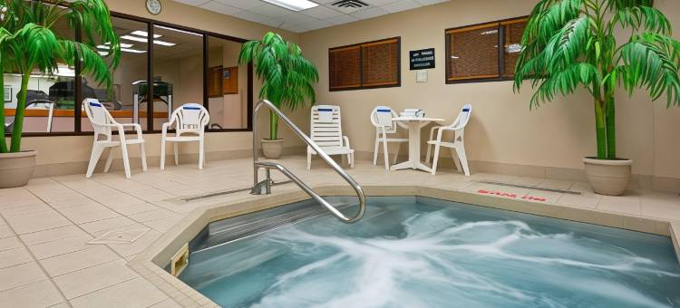 花园市拉昆塔温德姆套房酒店(La Quinta Inn & Suites by Wyndham Garden City)图片