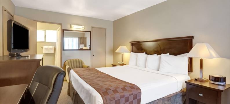 埃弗里特市中心Travelodge by Wyndham酒店(Travelodge by Wyndham Everett City Center)图片